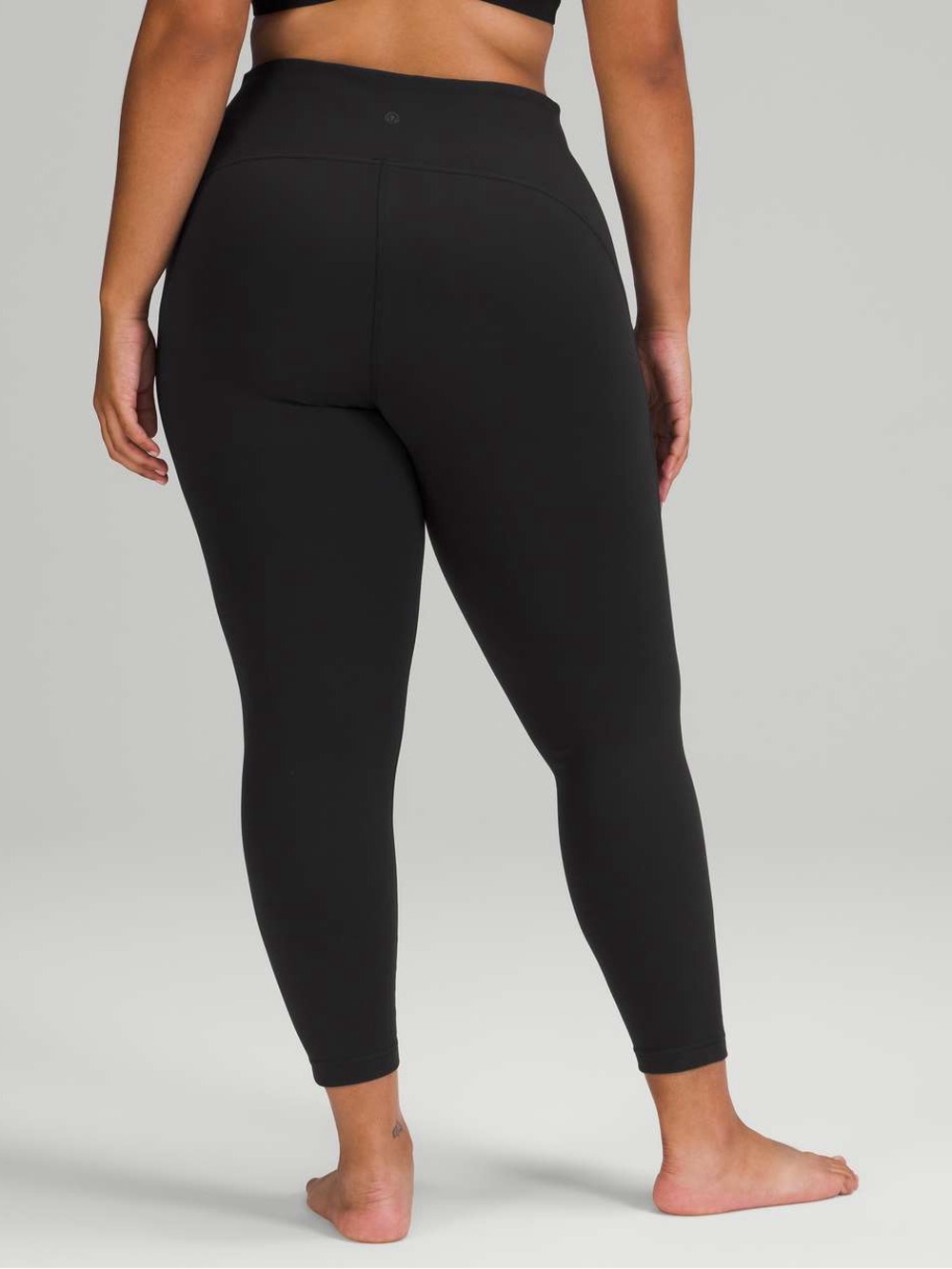 NWOT Lululemon Instill High-Rise Tight 25"
Black size 8